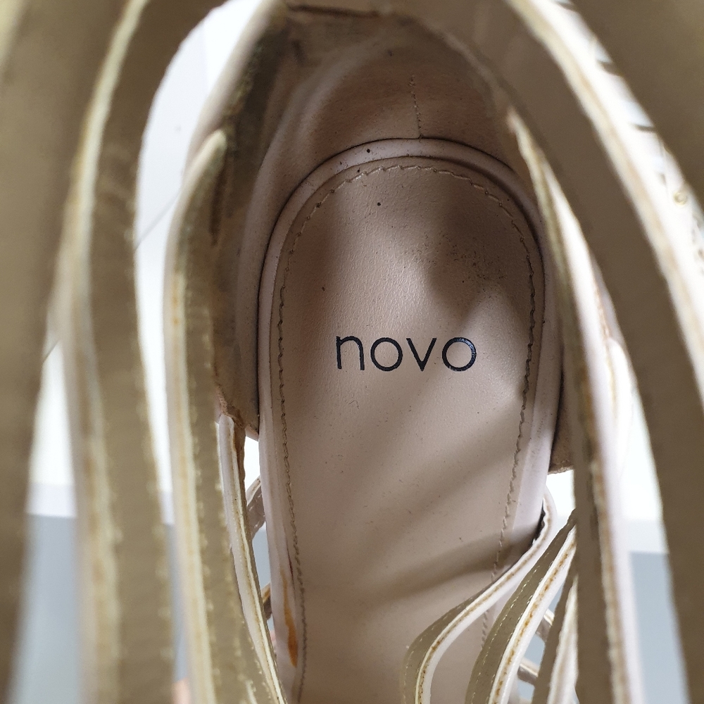 Novo Lindon Nude Strappy Heels Sz 9 - Picture 2 of 6